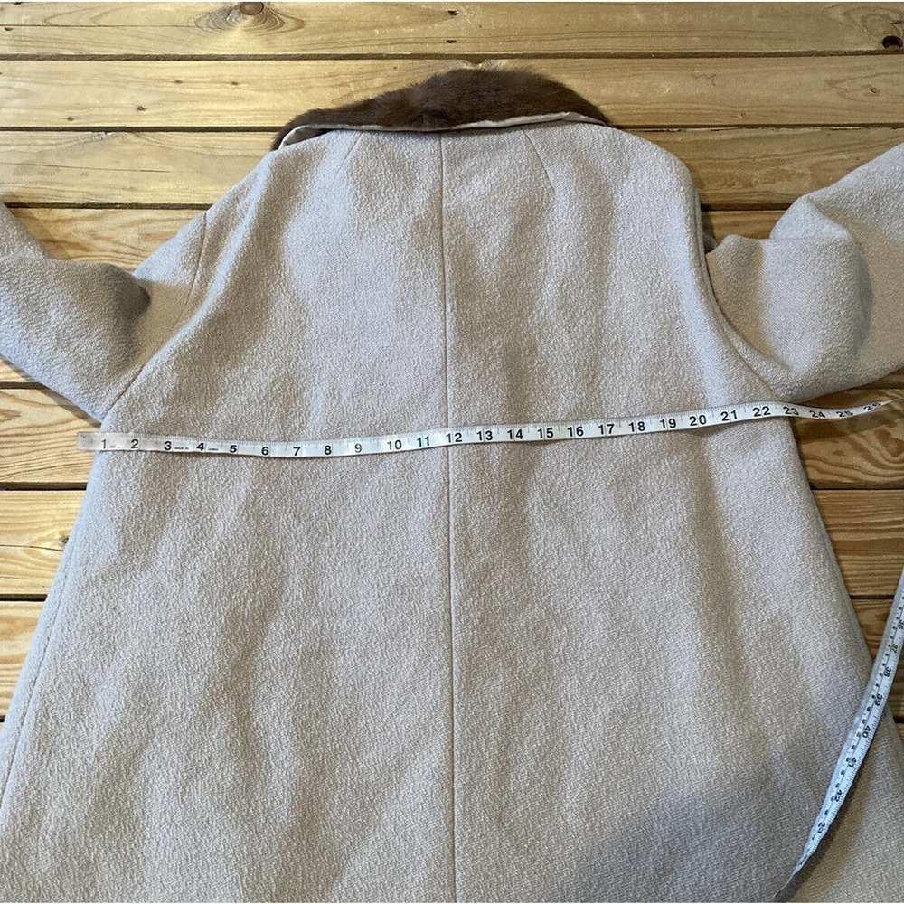 Vintage Union Made Real Fur Neck Button Front Over Coat Size Small Women’s Beige - Picture 8 of 9